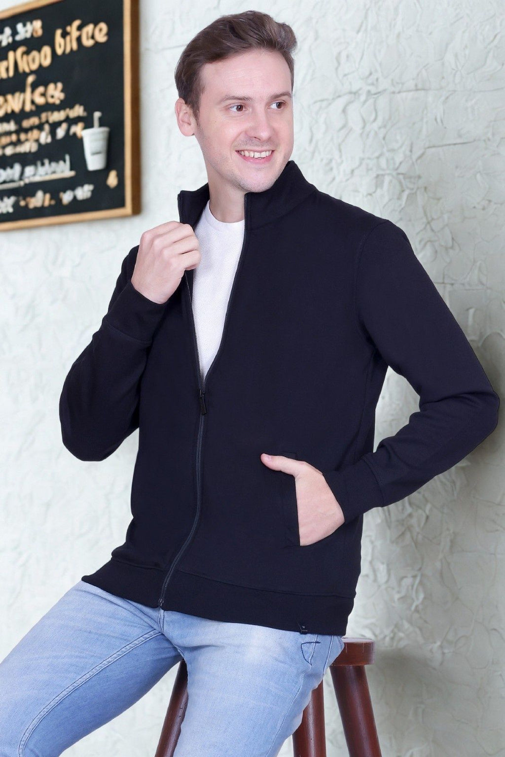 Winbarg Black Solid Stretch Full-Sleeve Jacket